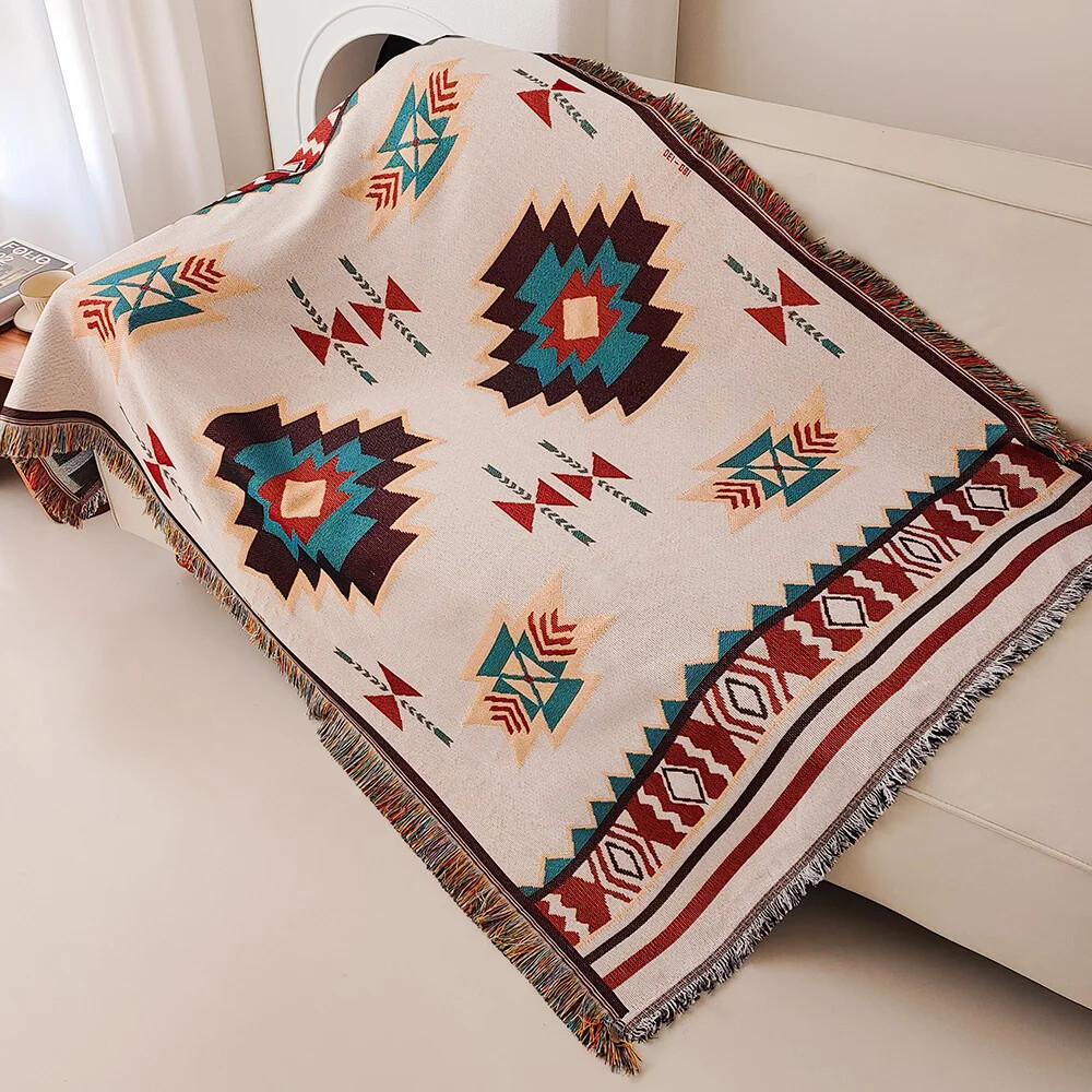 بطانية بوهو أزتيك كبيرة الحجم  - مراجعة Boho Throw Blanket Fringe وسعره